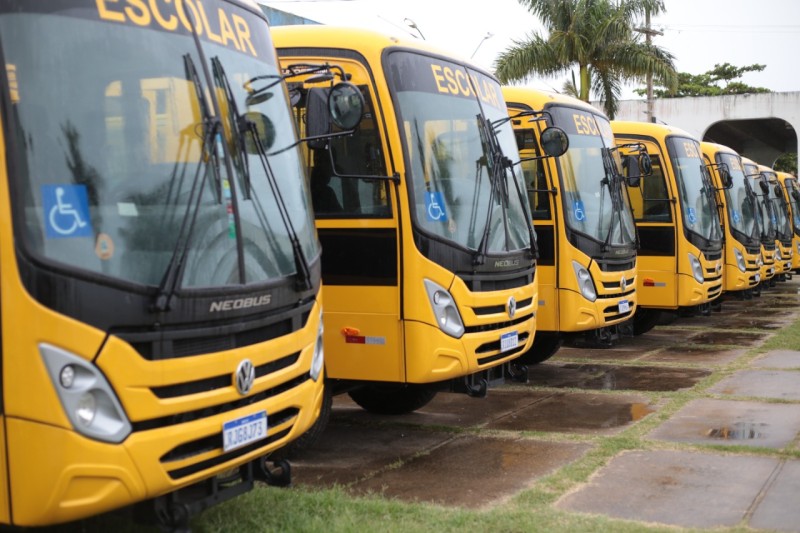 Prefeitura adquire três novos ônibus para reforçar o transporte