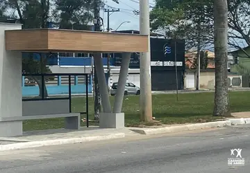 Novos pontos de ônibus começam a ser entregues aos pedestres em Barra de São João