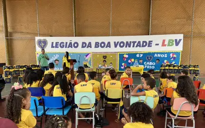 LBV celebra 67 anos de atividades em Cabo Frio com entrega de kits pedagógicos