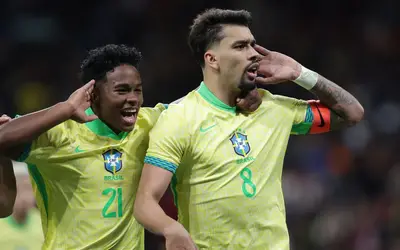 Brasil empata em 3 a 3 com Espanha em amistoso