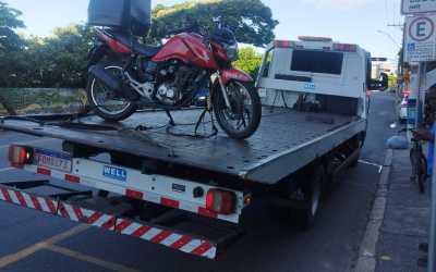 Guarda Civil Municipal apreende moto clonada no Centro